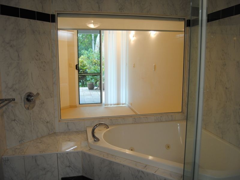 2/2-4 Deauville Close, Yorkeys Knob QLD 4878