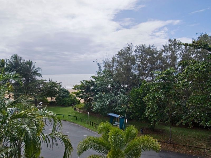 5/75 Sims Esplanade, Yorkeys Knob QLD 4878