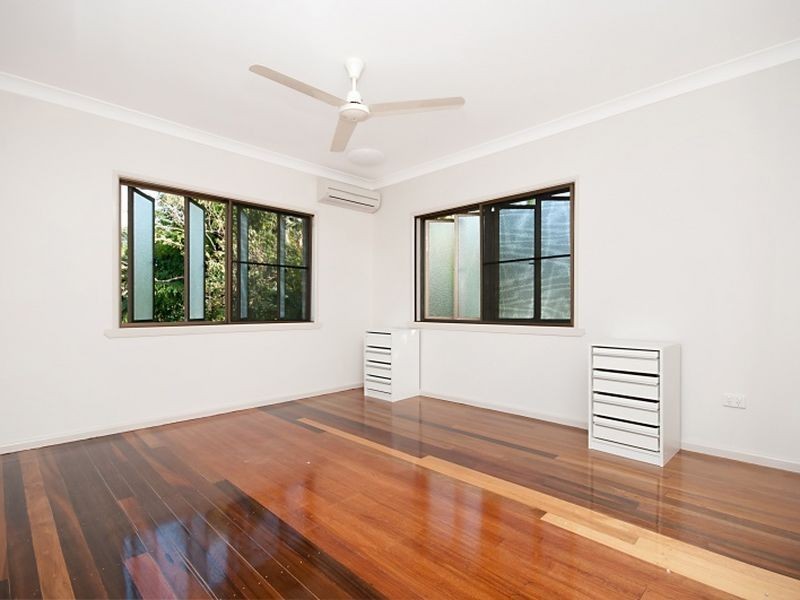 489 Varley Street, Yorkeys Knob QLD 4878