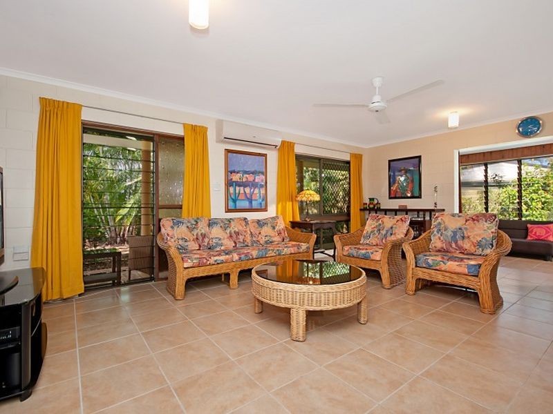 5 Antonetta Close, Yorkeys Knob QLD 4878