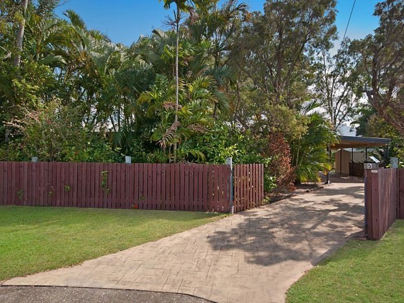 5 Antonetta Close, Yorkeys Knob QLD 4878