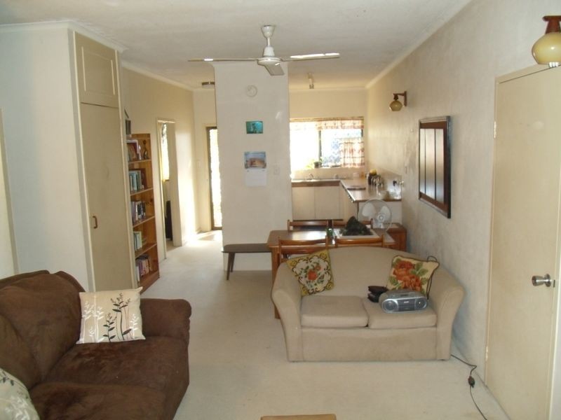 2/21-31 Poinciana Street, Holloways Beach QLD 4878