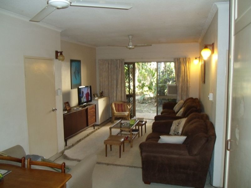 2/21-31 Poinciana Street, Holloways Beach QLD 4878