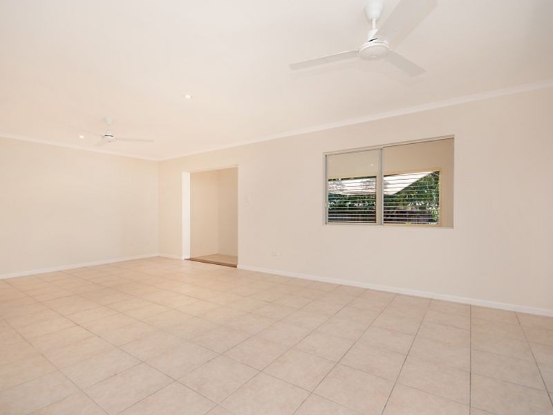 432 Varley Street, Yorkeys Knob QLD 4878