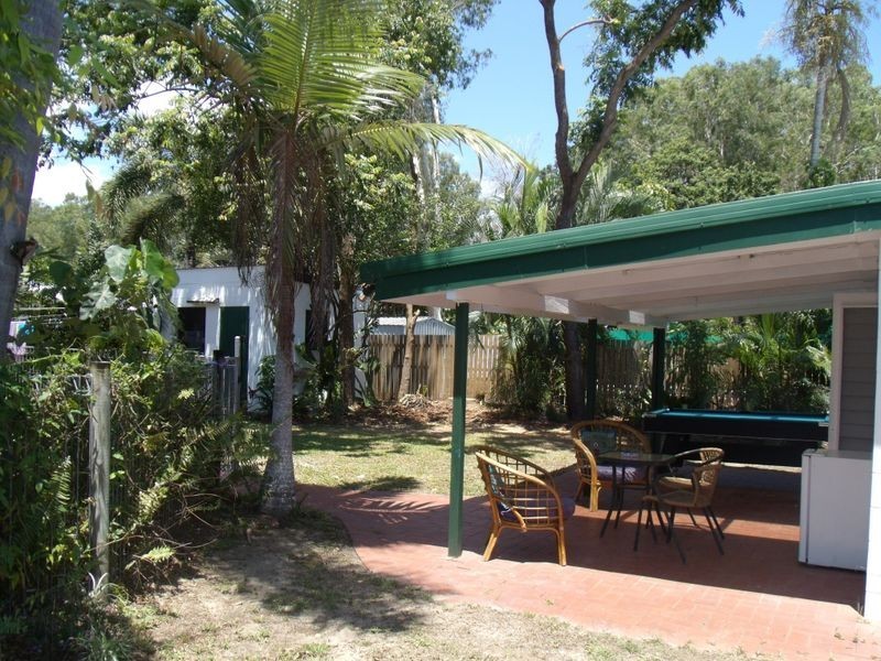 11 Carolyn Close, Yorkeys Knob QLD 4878