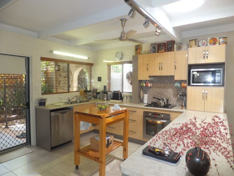 23 Kempton Street, Yorkeys Knob QLD 4878