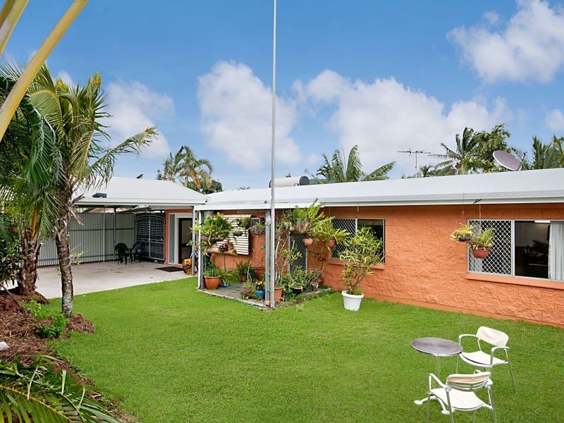 389 Varley Street, Yorkeys Knob QLD 4878