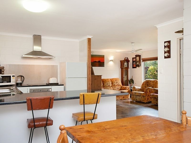 389 Varley Street, Yorkeys Knob QLD 4878