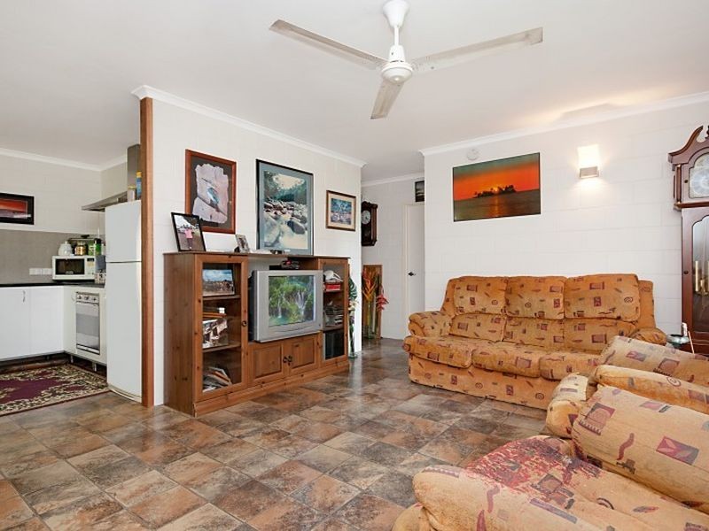 389 Varley Street, Yorkeys Knob QLD 4878