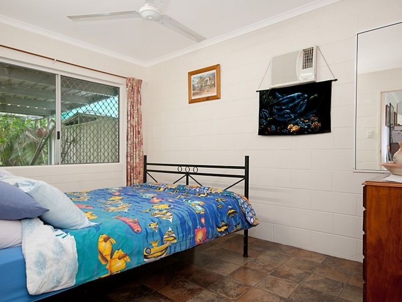 389 Varley Street, Yorkeys Knob QLD 4878