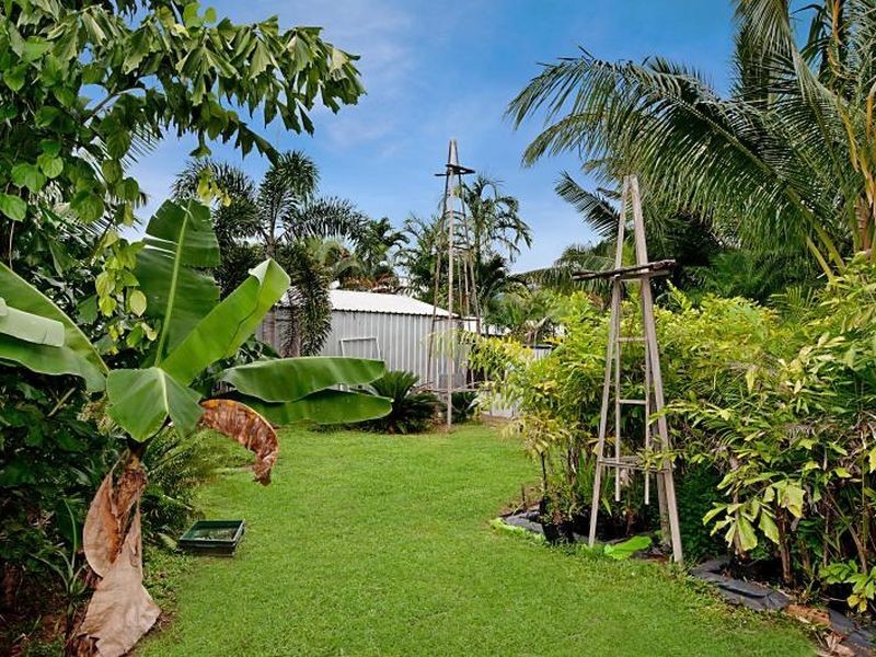 389 Varley Street, Yorkeys Knob QLD 4878