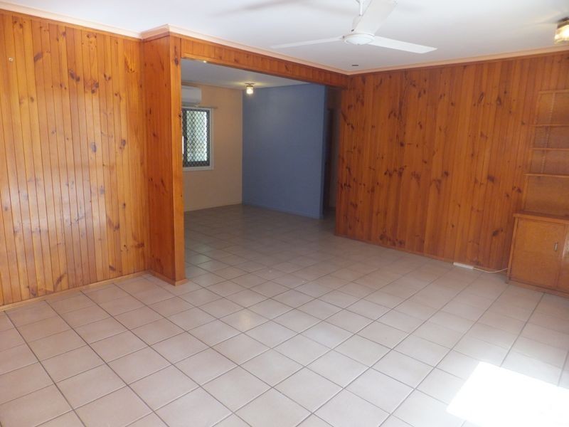 6 Granadilla Street, Holloways Beach QLD 4878