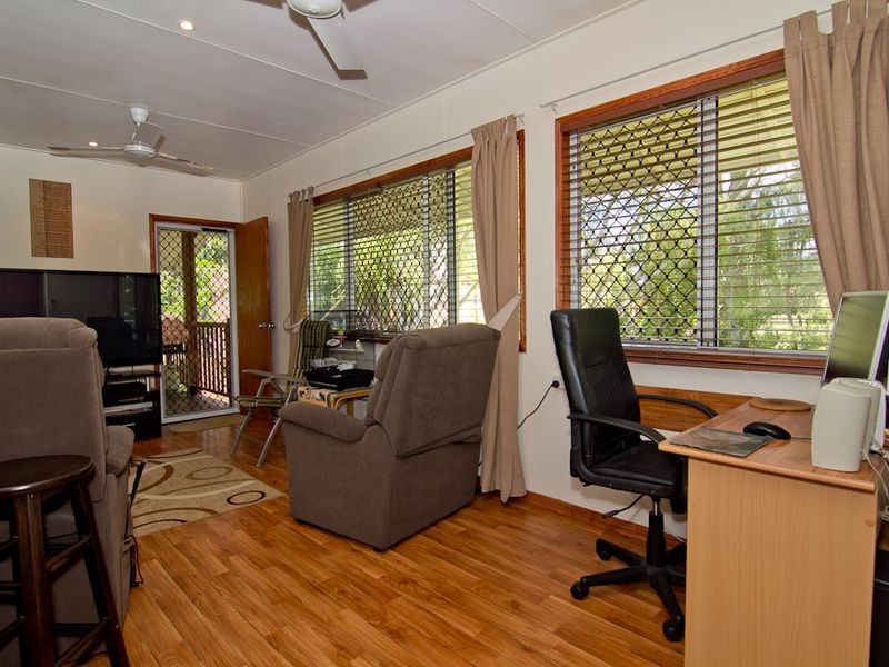 17 Atherton Street, Yorkeys Knob QLD 4878