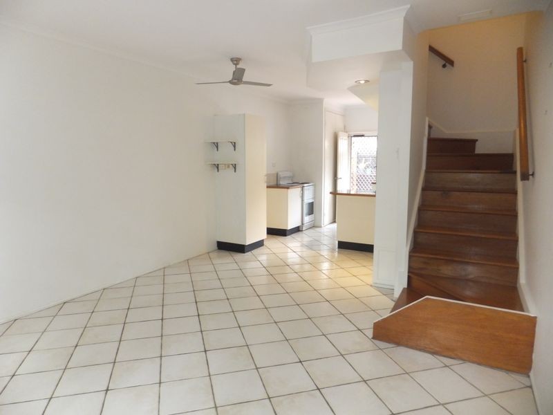 1/21 Fairweather Street, Yorkeys Knob QLD 4878