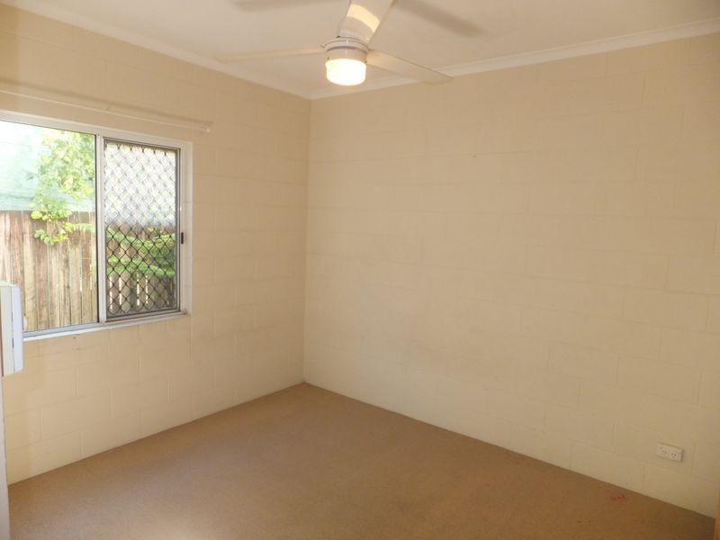 2/505 Varley Street, Yorkeys Knob QLD 4878