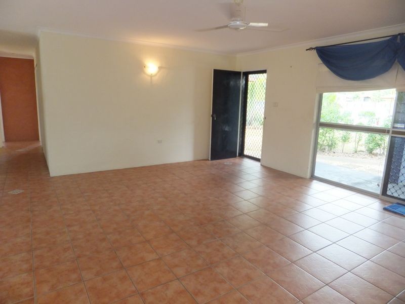 20 Walnut Street, Holloways Beach QLD 4878