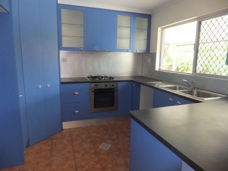 20 Walnut Street, Holloways Beach QLD 4878
