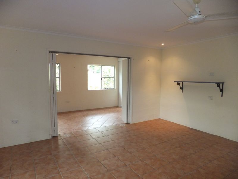 20 Walnut Street, Holloways Beach QLD 4878