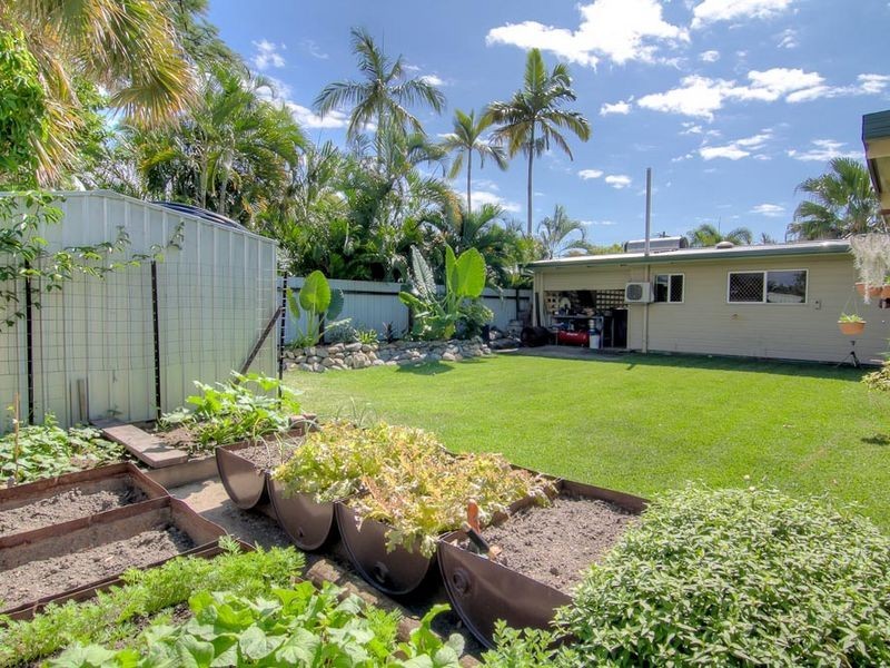 25A Derby Street, Yorkeys Knob QLD 4878