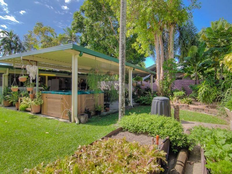 25A Derby Street, Yorkeys Knob QLD 4878