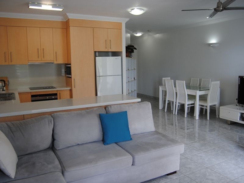 3/41 Sims Esplanade, Yorkeys Knob QLD 4878