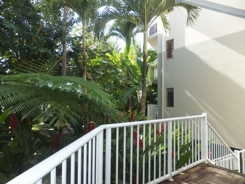 5/129 Oleander Street, Holloways Beach QLD 4878