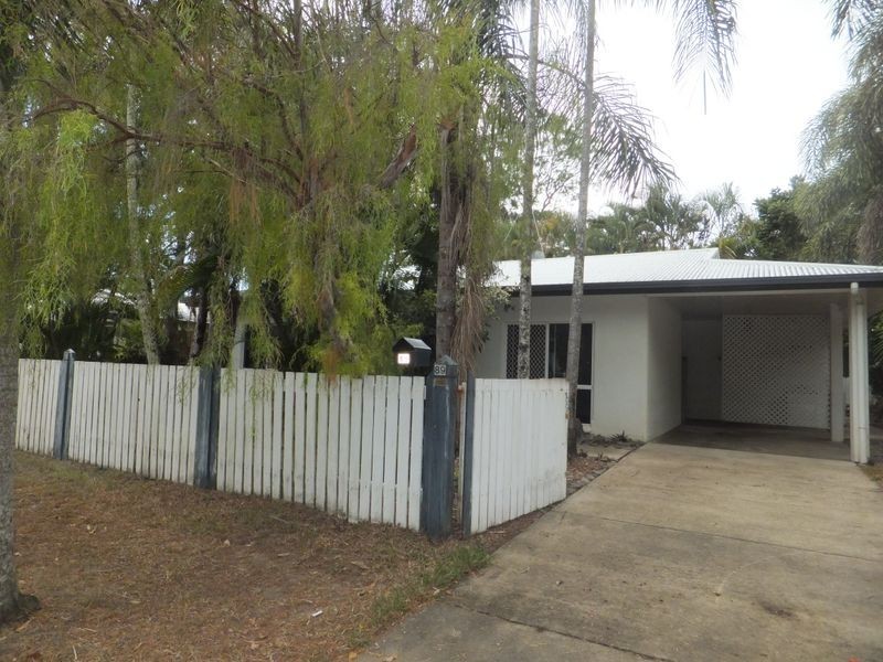 89 Baronia Crescent, Holloways Beach QLD 4878