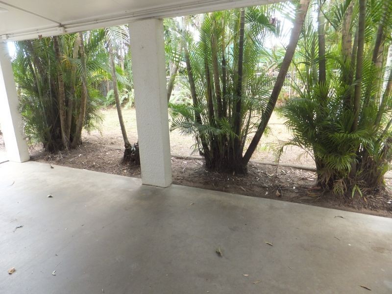 89 Baronia Crescent, Holloways Beach QLD 4878