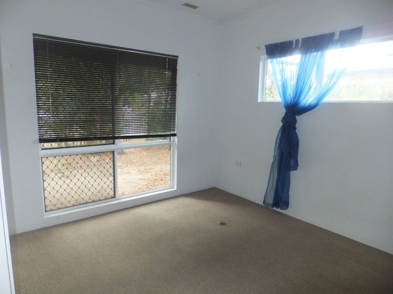 89 Baronia Crescent, Holloways Beach QLD 4878