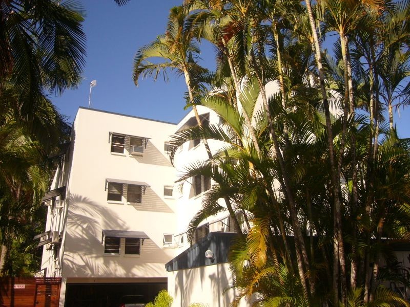 7/6 Deauville Close, Yorkeys Knob QLD 4878