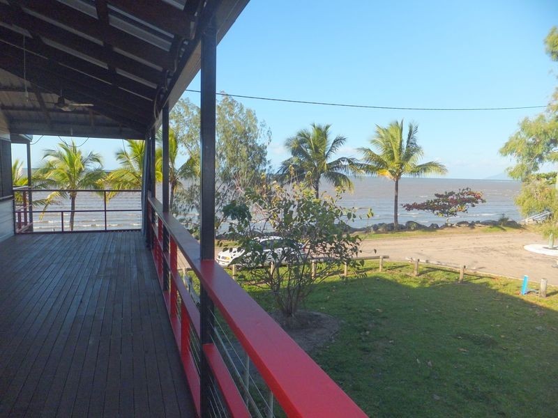 133 O’Shea Esplanade, Machans Beach QLD 4878