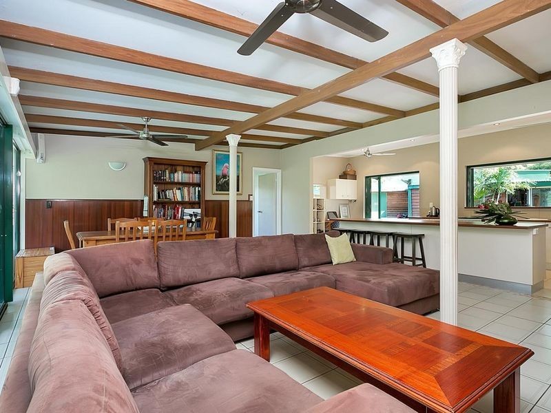 1 Captain Cook Highway, Kewarra Beach QLD 4879