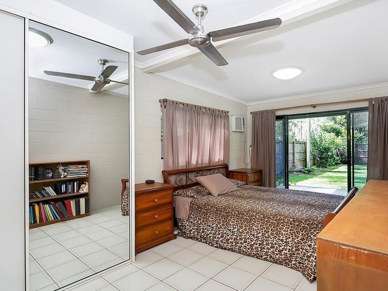 1 Captain Cook Highway, Kewarra Beach QLD 4879