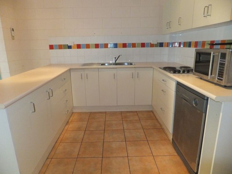 6/542 Varley Street, Yorkeys Knob QLD 4878