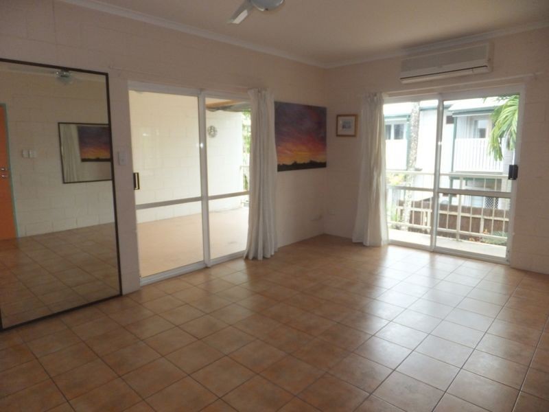 6/542 Varley Street, Yorkeys Knob QLD 4878
