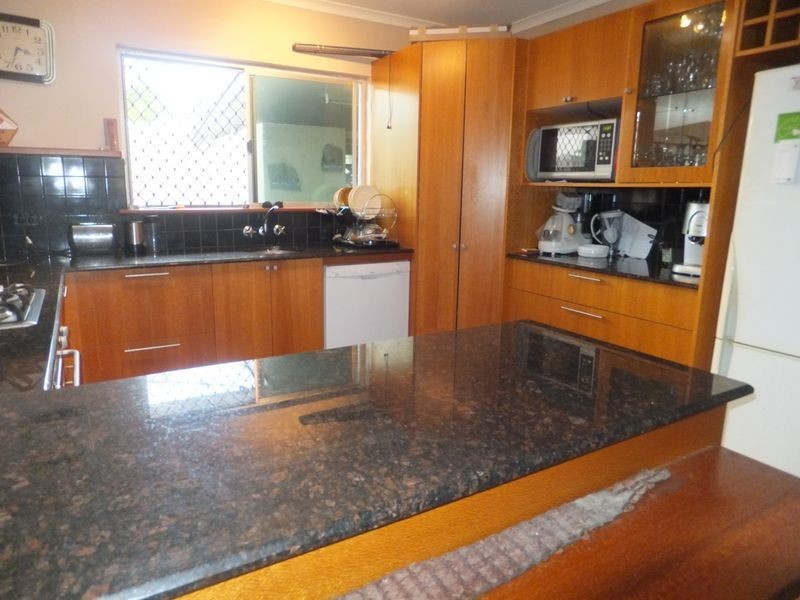 7 Cassava Street, Holloways Beach QLD 4878