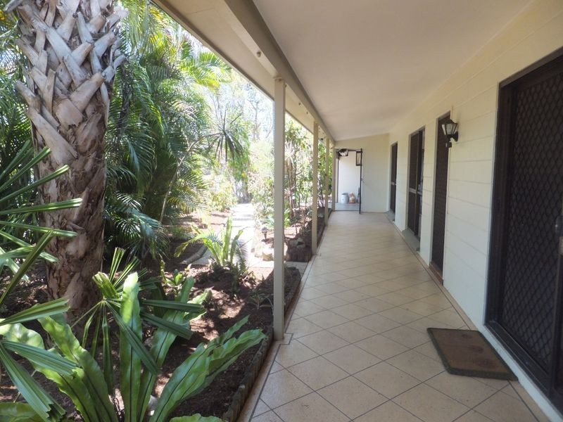 2 Narelle Close, Yorkeys Knob QLD 4878