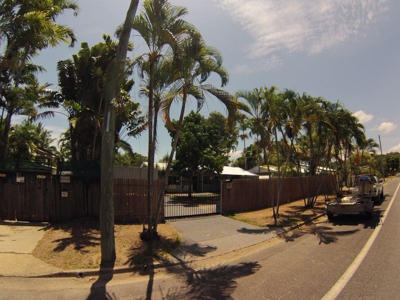 48 Oleander Street, Holloways Beach QLD 4878