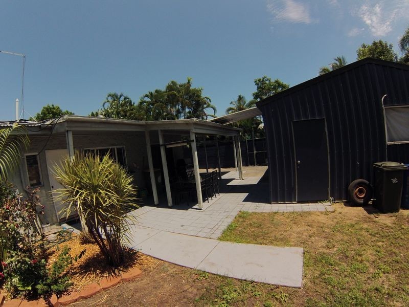 48 Oleander Street, Holloways Beach QLD 4878