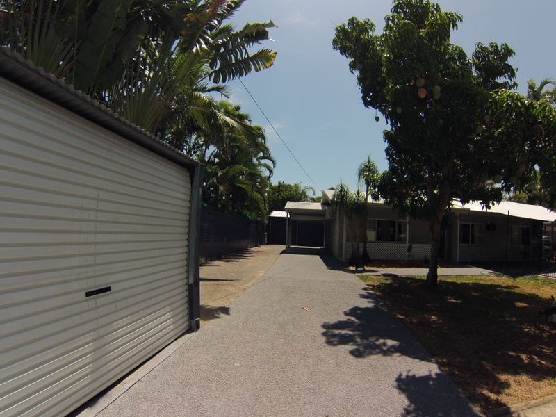 48 Oleander Street, Holloways Beach QLD 4878