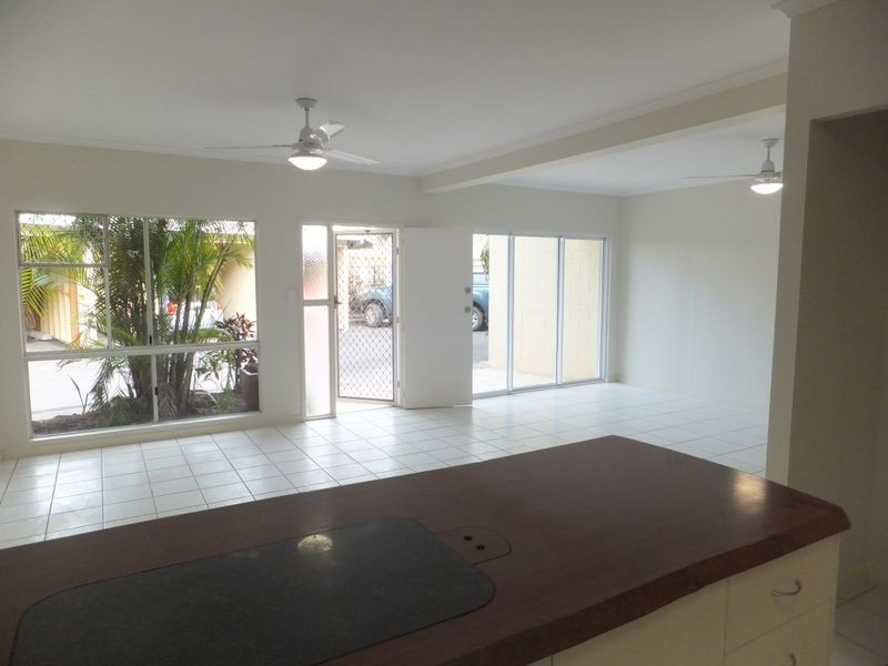 7/16 Rutherford Street, Yorkeys Knob QLD 4878