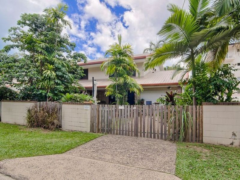 4/16 Deauville Close, Yorkeys Knob QLD 4878