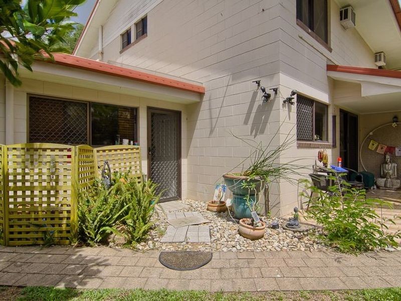 4/16 Deauville Close, Yorkeys Knob QLD 4878