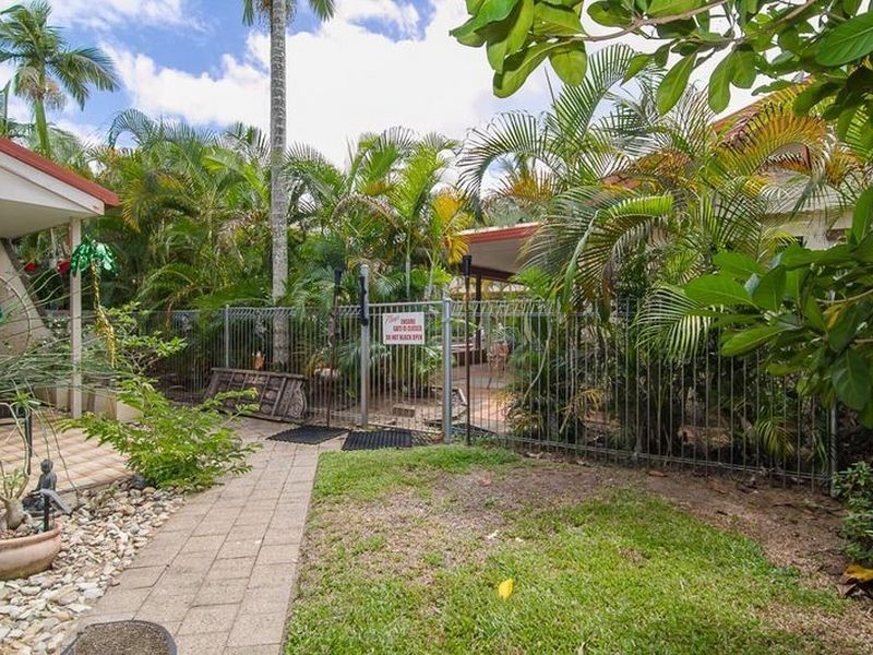 4/16 Deauville Close, Yorkeys Knob QLD 4878