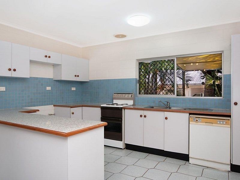 1/11 Nancy Street, Yorkeys Knob QLD 4878