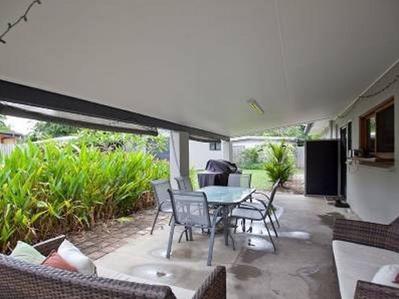 14-16 Carolyn Close, Yorkeys Knob QLD 4878