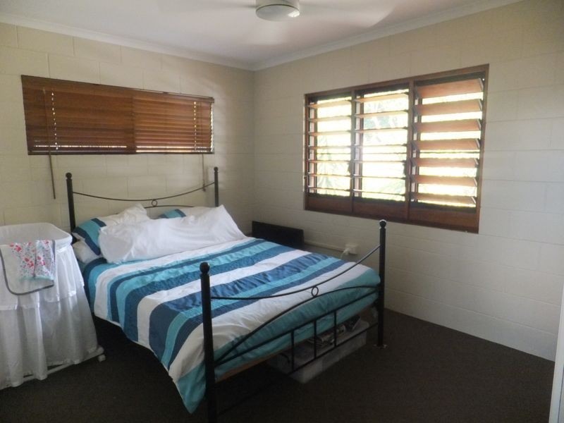 14-16 Carolyn Close, Yorkeys Knob QLD 4878