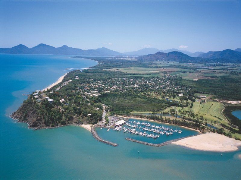 14-16 Carolyn Close, Yorkeys Knob QLD 4878