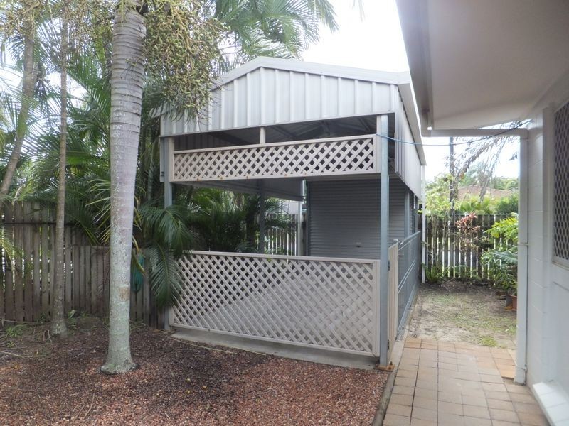 1/1 Tee Street, Yorkeys Knob QLD 4878