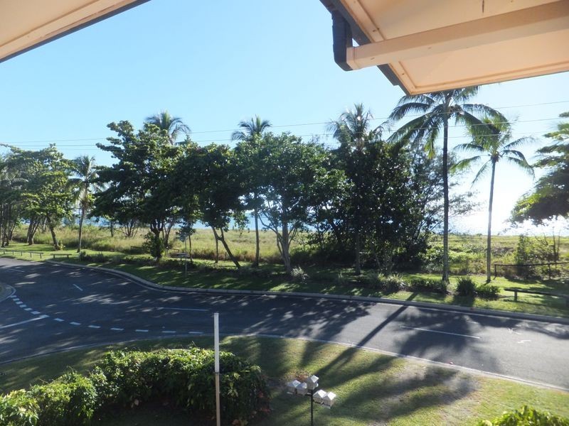1/49 Sims Esplanade, Yorkeys Knob QLD 4878
